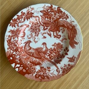 Royal Crown Derby Red Aves porcelain plate with 22K gold trim and red bird print